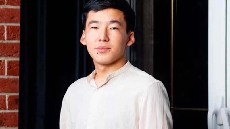 "Мұрагерім..." "Үкілі бала" атанған емші ұлды болды