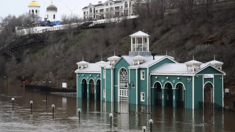 Ресейдің Орынбор қаласындағы су тасқыны ең қауіпті шегіне жетті