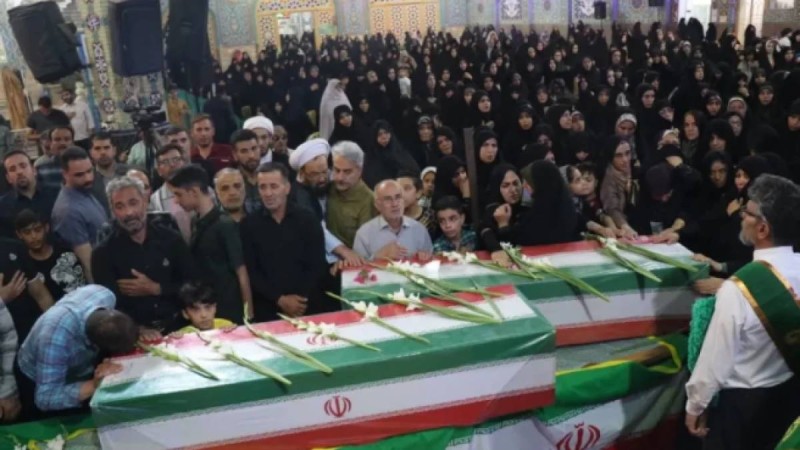 Иранда қақтығыста қвза болған генералдар жерленді