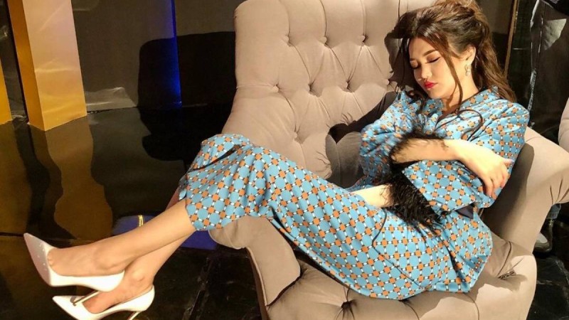 "Үйде жылап жатырмын": Ерке Есмахан 8 наурыз мерекесін қалай өткізгенін айтты