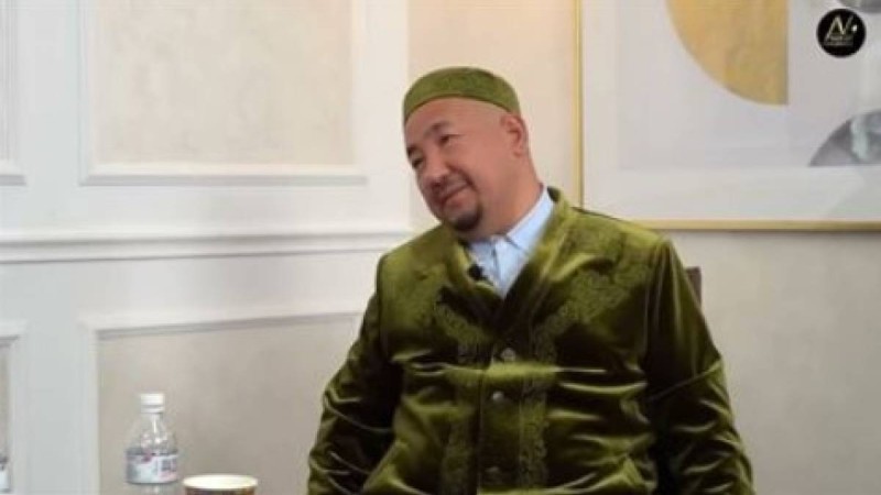 "Алуға болмайды деп жүргендердің өзінің пәтері бар": Нұрлан имам ипотекаға ақша салу күнә емес екенін айтты