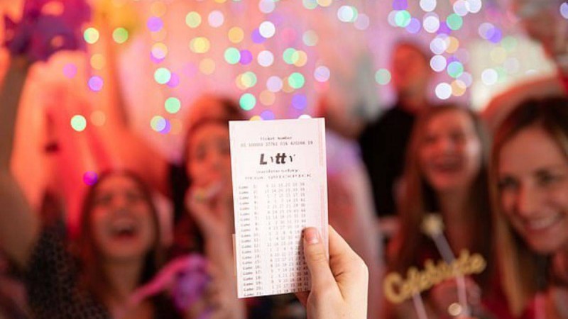 Лотереяда бір сандар тізбегін он жыл бойы қолданған әйел ақыры байлыққа кенелді - Қазақстан жаңалықтары