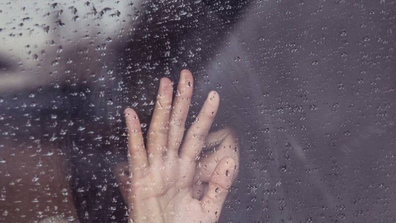 Шымкентте әйел 5-қабаттан секірмек болды