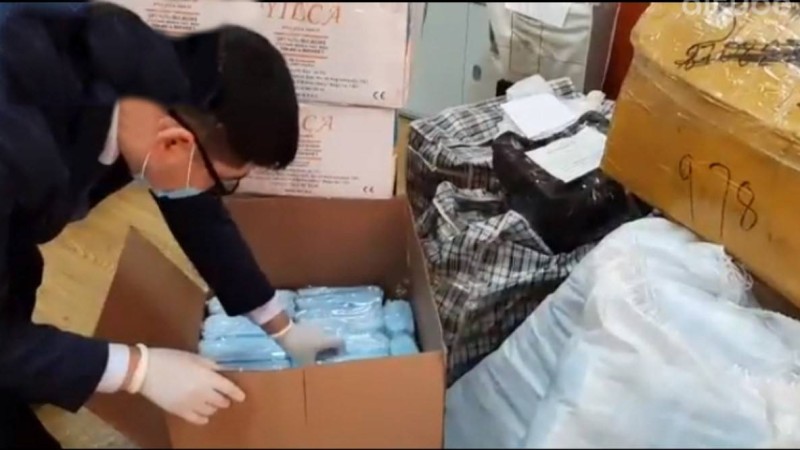 Алматыда 1 миллионнан астам масканы жоғары бағамен сатуды жоспарлаған алаяқтар ұсталды - Қазақстан жаңалықтары