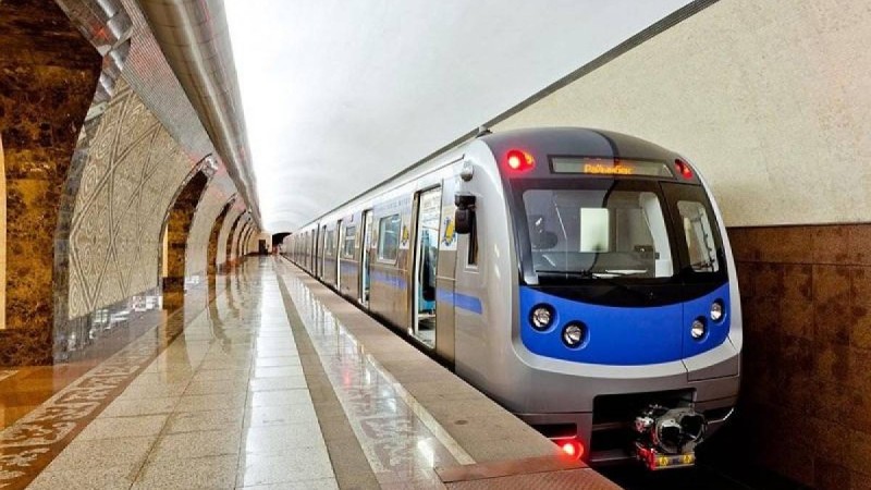 8 наурыз күні Алматыдағы мектеп оқушылары үшін метрода жүру тегін