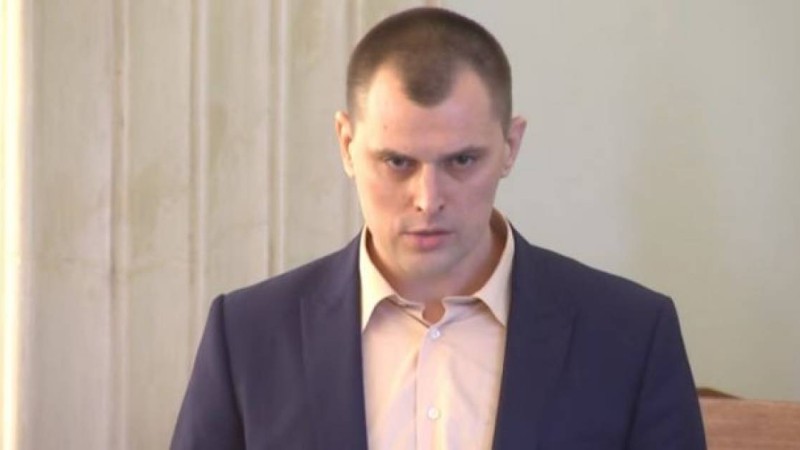 "Кешірім сұраймын": Украинада орыс тілінде сөйлеген депутат партия қатарынан шығарылды