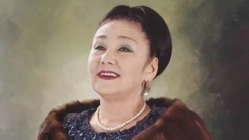 Атақты әншілер Бибігүл Төлегенованың әлі күнге дейін атақ алмағанын мәлім етті