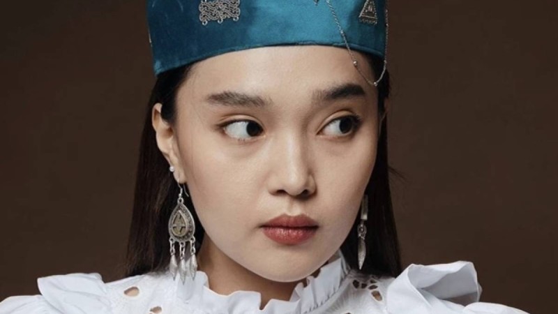 Айжұлдыз Адайбекова болашақ жарымен түскен фотосын жариялады