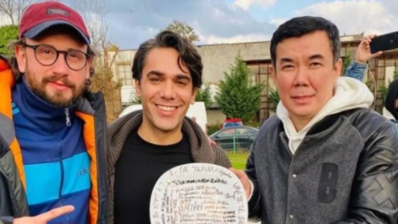 "Түрік актерлеріне көліктің құнын төледім". Қоянбаевтың фильмі жарыққа шықты