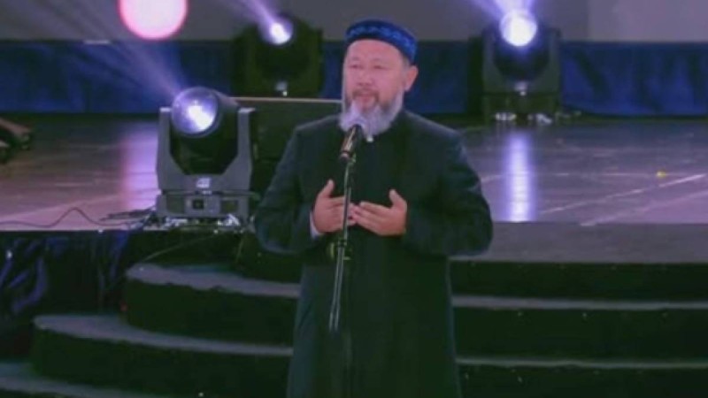 «Бала өртеніп, ұшақ құлағанда жаназаға бармаған»: Сәкен Майғазиевтің тойына келген Бас мүфти сынға ұшырады