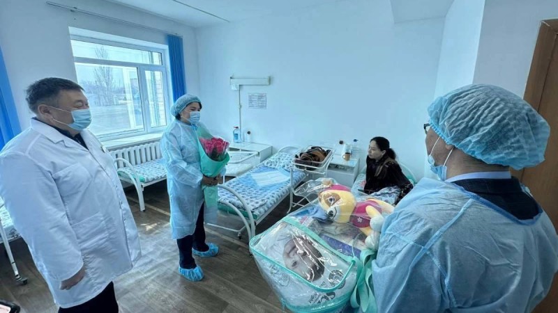 Қауіпсіз жерге көшірілген ақтөбелік жас ана босанды