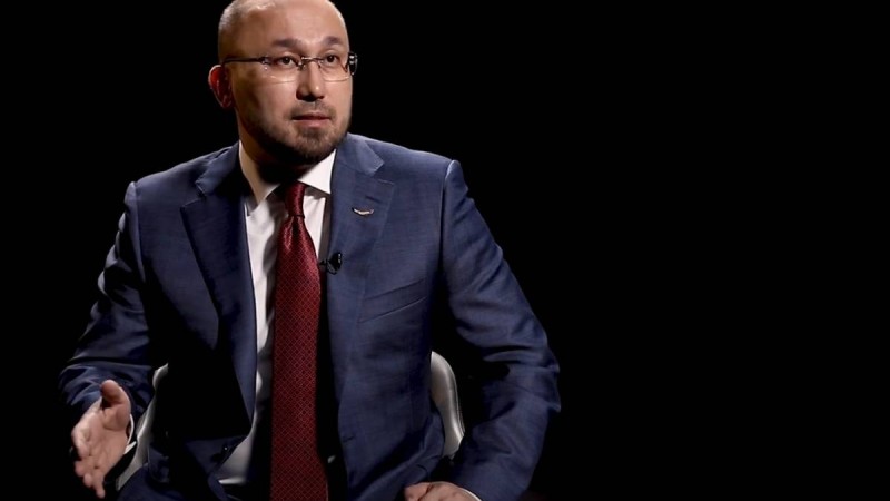 «Біз тек қазақ тілін қолдануды міндеттейміз»: Дәурен Абаев ресейлік депутаттарға жауап берді