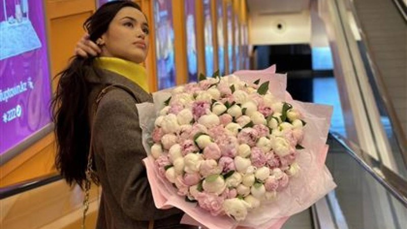 "Біреуін ғана таңдап, екіншісін ысырып тастамаймыз ғой": Ақбота-Нұр желіге күтпеген жазба жазды