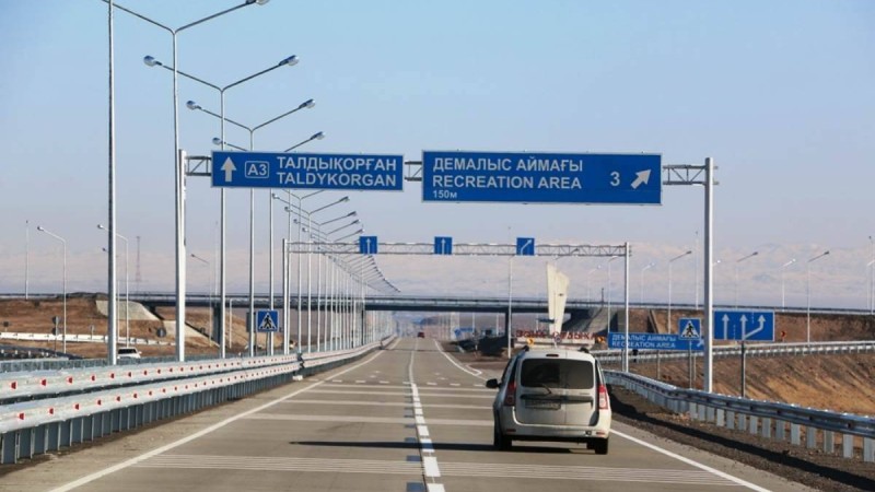 Тоқаев Алматыға сырттан қатынайтын тұрғындардың мәселесін шешуді тапсырды - Қазақстан жаңалықтары