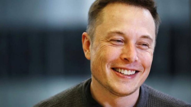 Миллиардер Маск мемлекеттік қызметтен кетеді