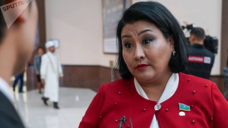 депутат Хаменова мәжілістен біржола кетті