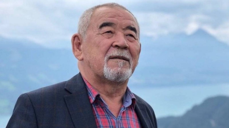 «Құдама айтып тіркетіп беремін, Цойды күтіп отырмын»: Жүрсін Ерман QazVac туралы айтты (ВИДЕО)