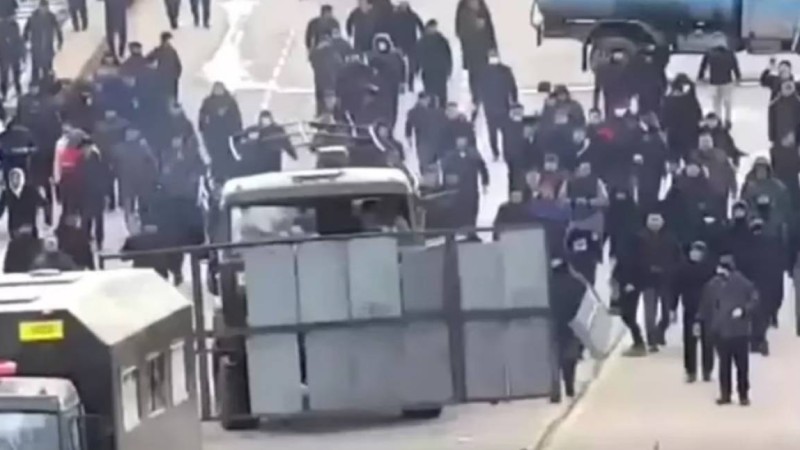 Қаңтар оқиғалары: Камазды әскерилерден тартып алып, бір қызметкерді өлтірген адам сотталды