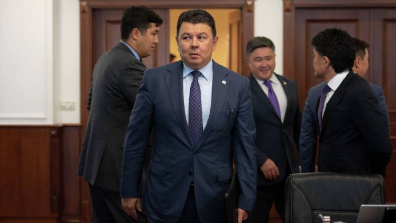 Бозымбаевтың қызметінен не үшін кеткені белгілі болды