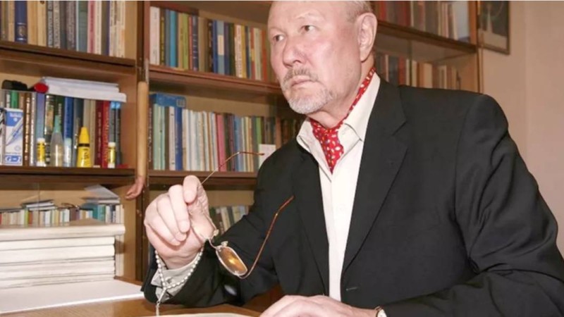 Бүгін Ақселеу Сейдімбектің туған күні