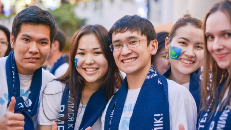 Мемлекет басшысы: Бәріміз жастарды қолдауымыз керек