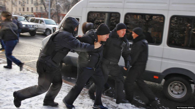 16 желтоқсанда Нұр-Сұлтан мен Алматыда 55 адам ұсталды