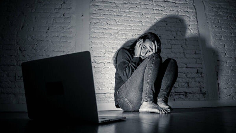 Интернет пен бақ беттеріндегі қауесет салдарынан жиі заңсыз шешімдер қабылдануда