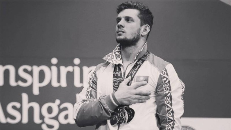 Қазақстандық ауыр атлеттің суициді: іс жабылды