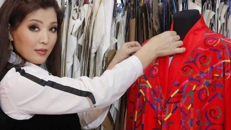 Димаш Құдайбергенге шапан тіккен дизайнер: Ұлттық киім – бейсанамызда бұғып жатқан төл символ мен төл мағына