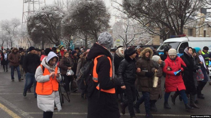 Алматыда да полиция марш белсенділерін ұстады