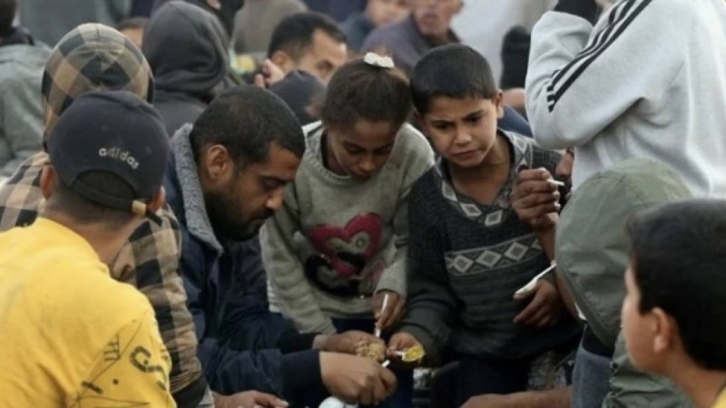 "Көңіліміз құлазып жүр". Газа секторында мұсылмандар ауыз бекітті