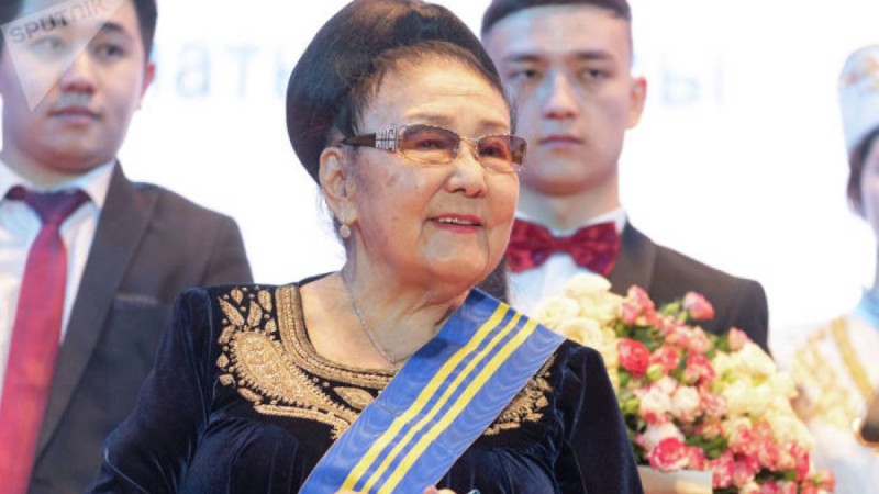 Бибігүл Төлегенова 90 жасқа толды: Елбасы бриллиант сағат сыйлады