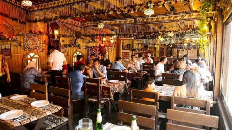 Нұр-Сұлтанда санитарлық талаптарды бұзған құрылыс компаниялары, дүкендер мен кафелер жабылды