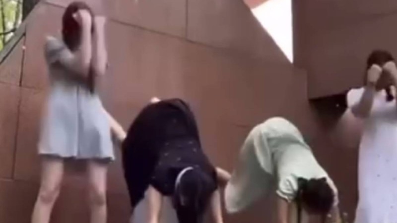 Павлодарда жасөспірімдер Мәңгілік алау маңында билеп, қоғамның ашуын туғызды