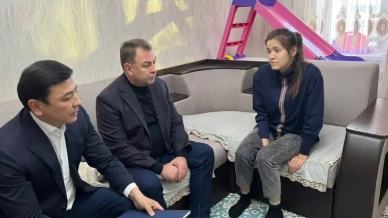 Қаза тапқан өрт сөндірушінің отбасына ЖОО-ның білім беру гранттарын ұсынды