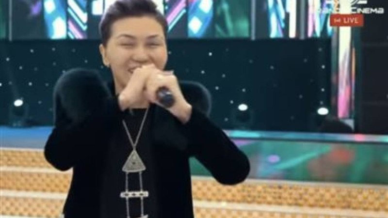 Алтынбек Қоразбаев братанның атынан келіп тұрмын – Гүлмира Ізбасханова сынға қалды