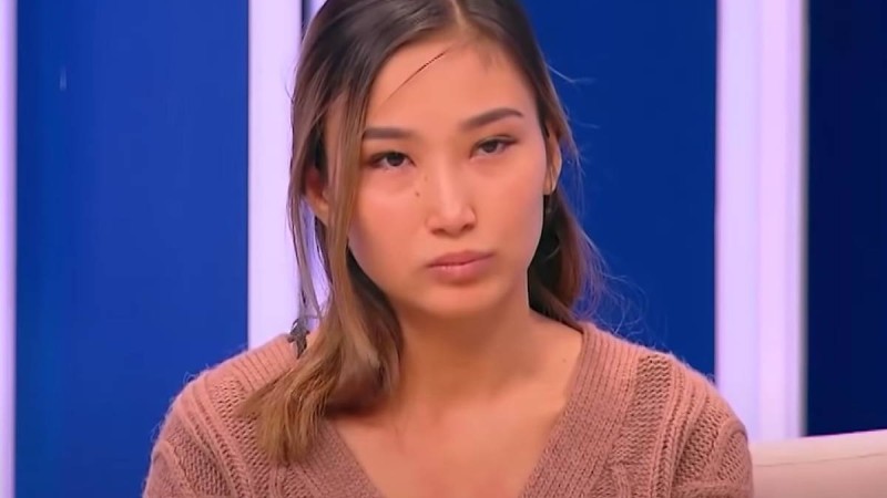 «Бір күнде төрт еркекпен жыныстық қатынасқа түсесің»: Адвокат алимент алып беремін деп жас қызды зорлап келген