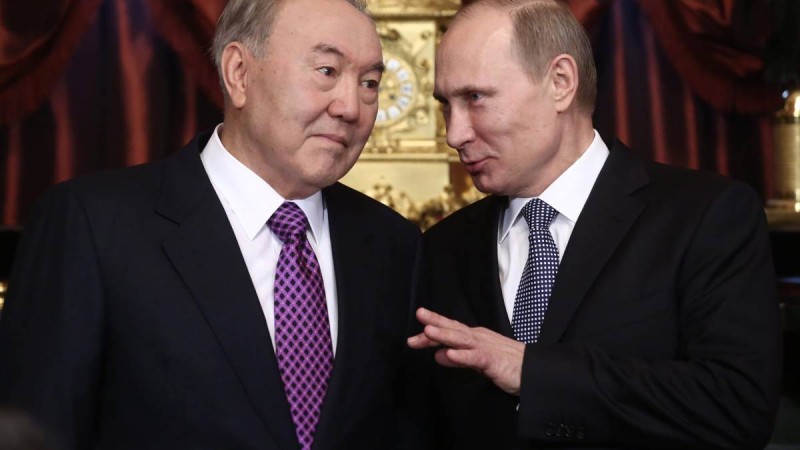 Елбасы Владимир Путинді Гитлермен салыстыратындарға қарсы пікір білдірді