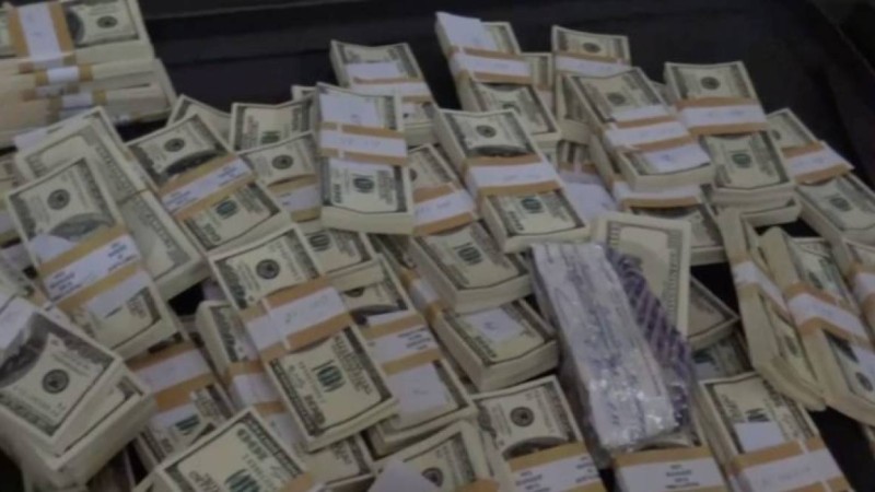 Қаржы агенттігі Алматыда 1 миллион долларды өртеп жіберді (видео)