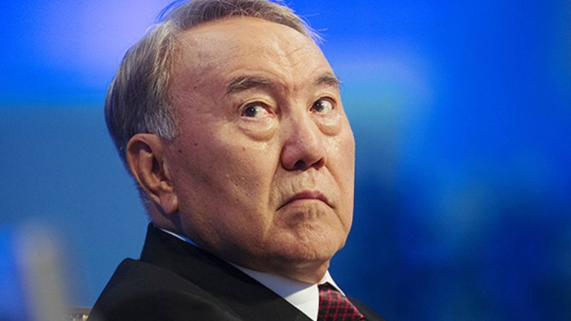 «Жаңа Қазақстанда» енді орын жоқ. Назарбаев неге Ресейдің банк секторына кетті?