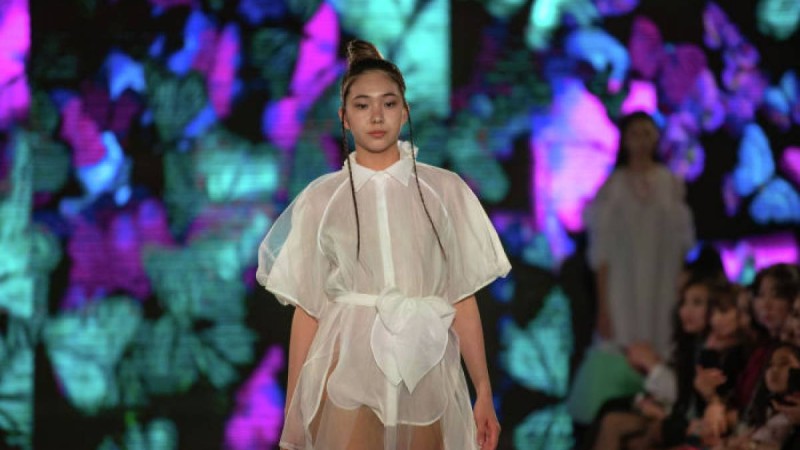 Биыл жазда қандай киімдер сәнде болады – дизайнерлер кеңесі