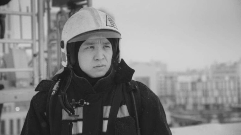 Тоқаев Асқар Забикулиннің отбасына көңіл айтты. Елордалық көшелердің біріне өрт сөндірушінің есімі беріледі.