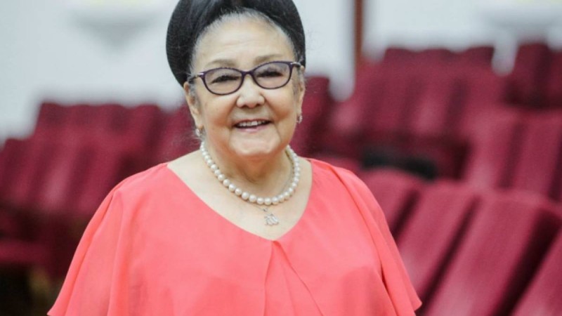 Халық әртісі Бибігүл Төлегенова Алматыда үйінде дауыс берді