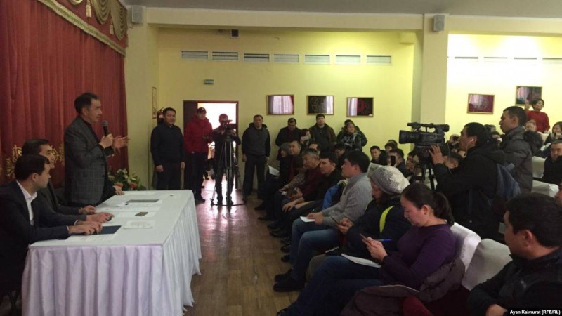 Сағынтаев "қисайған үй" тұрғындарын уақытша басқа жаққа көшіретінін айтты