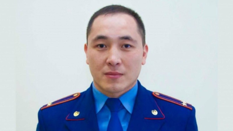 Мұғаліммен болған жанжалдан соң, Түркістан қаласының полиция бастығы қызметінен шеттетілді
Данияр Мейірхан мұғалім алдында кешірім сұрады