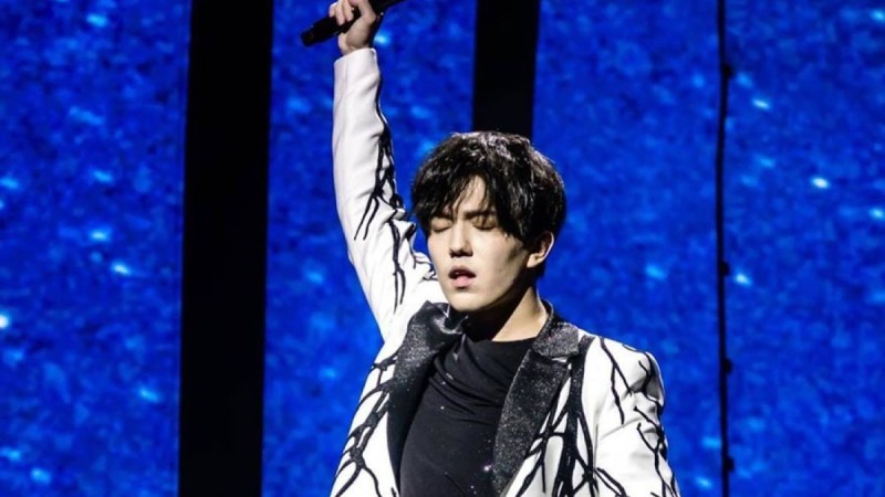 Димаш Құдайберген: Бір күні Грэмми алып отаныма ораламын