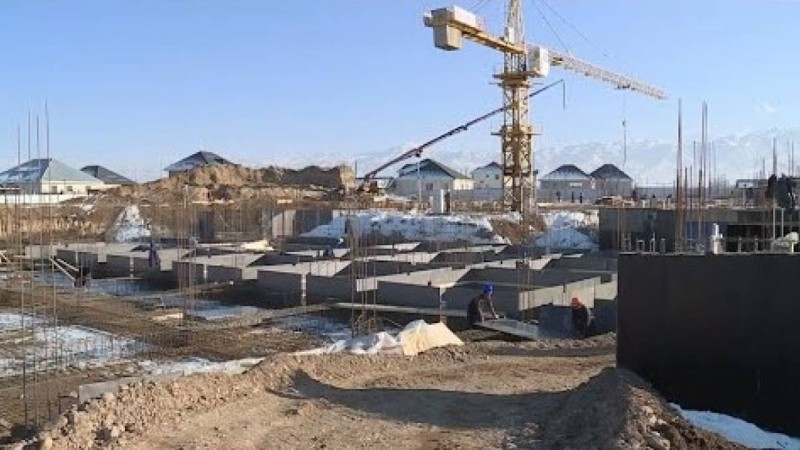 Алматы облысы Ұзынағаш ауылында көп қабатты ғимараттар бой көтере бастады