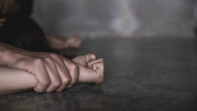 Екі куәгер зорлаушыға кедергі жасамады: Мектеп мұғалімінің зорлануы Павлодар облысындағы ауыл тұрғындарының ашуына тиді - Қазақстан жаңалықтары