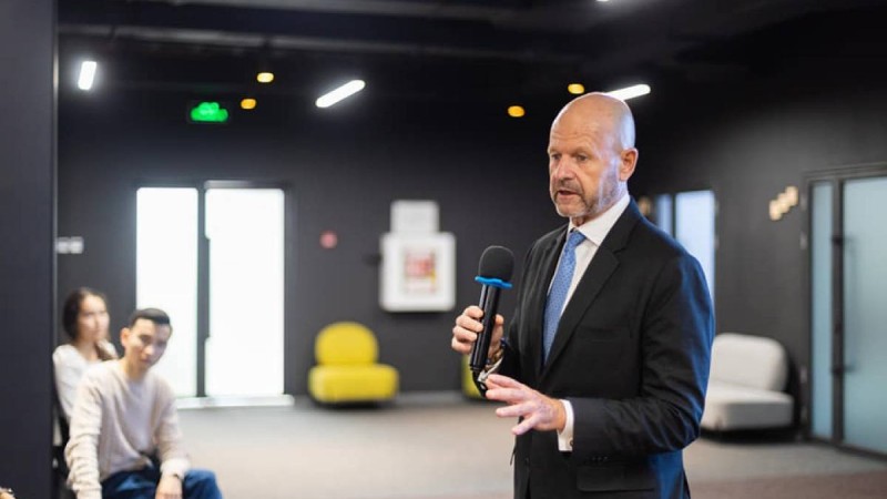 Әлемдік білім беру ортасына қосылу!