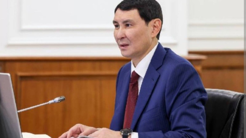 Е. Жамаубаев Министрлер Кабинетінің мүшелері алатын жалақы мөлшерін жариялады